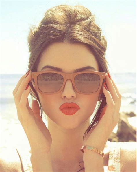 Top 5 Kendall Jenner Eyewear Looks 